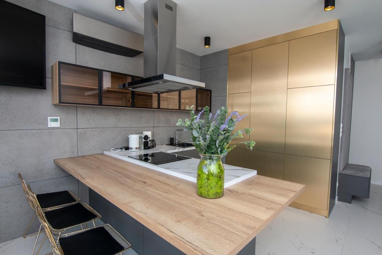 El Apartments - Aries Poznan Dış mekan fotoğraf
