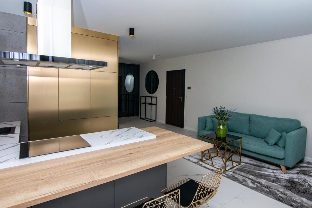 El Apartments - Aries Poznan Dış mekan fotoğraf